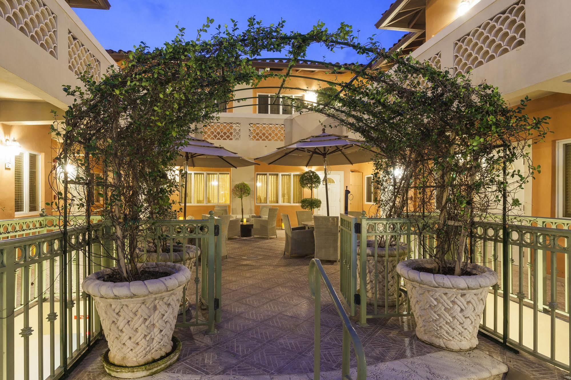 Sun Harbour Boutique Hotel Bal Harbour Luaran gambar